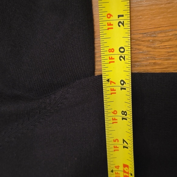 COVINGTON BRAND WOMEN'S BLACK FRONT BUTTON CARDIGAN V-NECK SWEATER SIZE LARGE - Picture 11 of 15